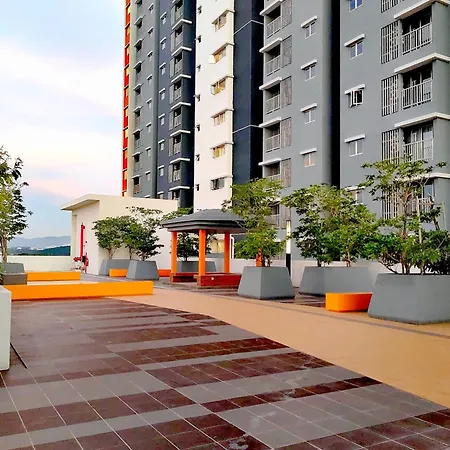 Alanis Residence Room Sepang Klia Kota Warisan Exterior photo