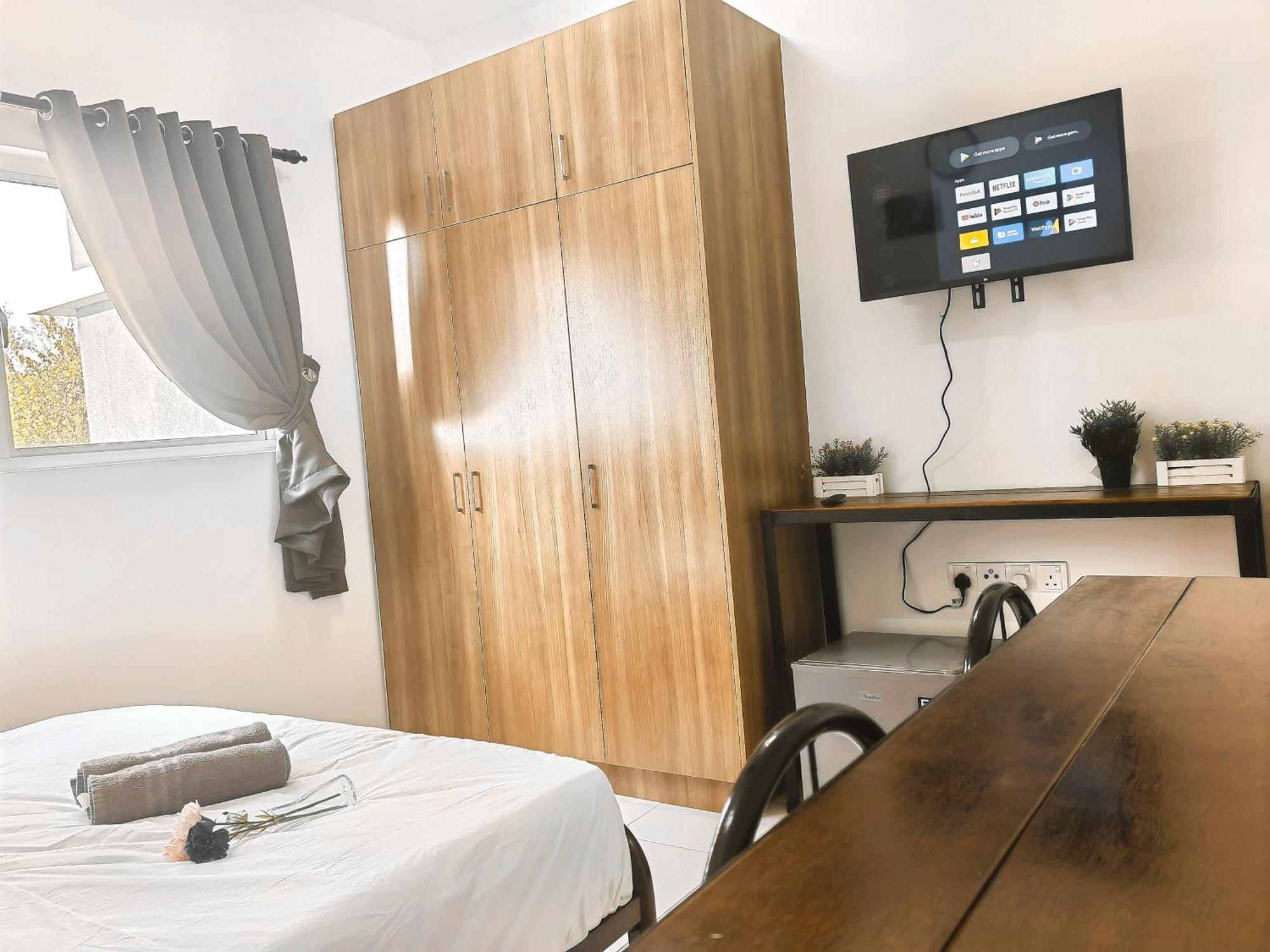 Apartment Alanis Klia Kota Warisan *
